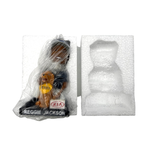 Reggie Jackson And Bat Dog Derby Bobblehead SGA Trenton Thunder 2017 w/BOX, NOB - Picture 6 of 8